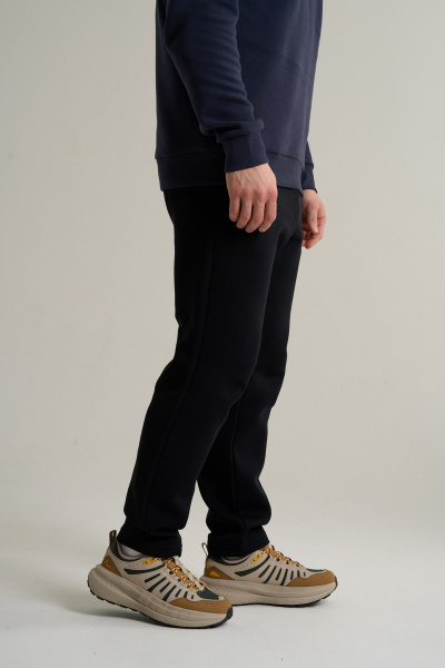 891936001772108645-1440421_3